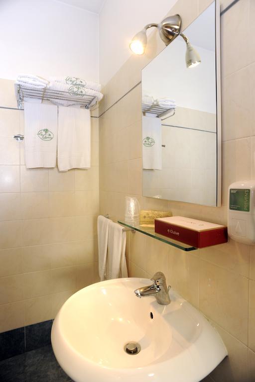 Hotel La Quercia Valmontone Szoba fotó